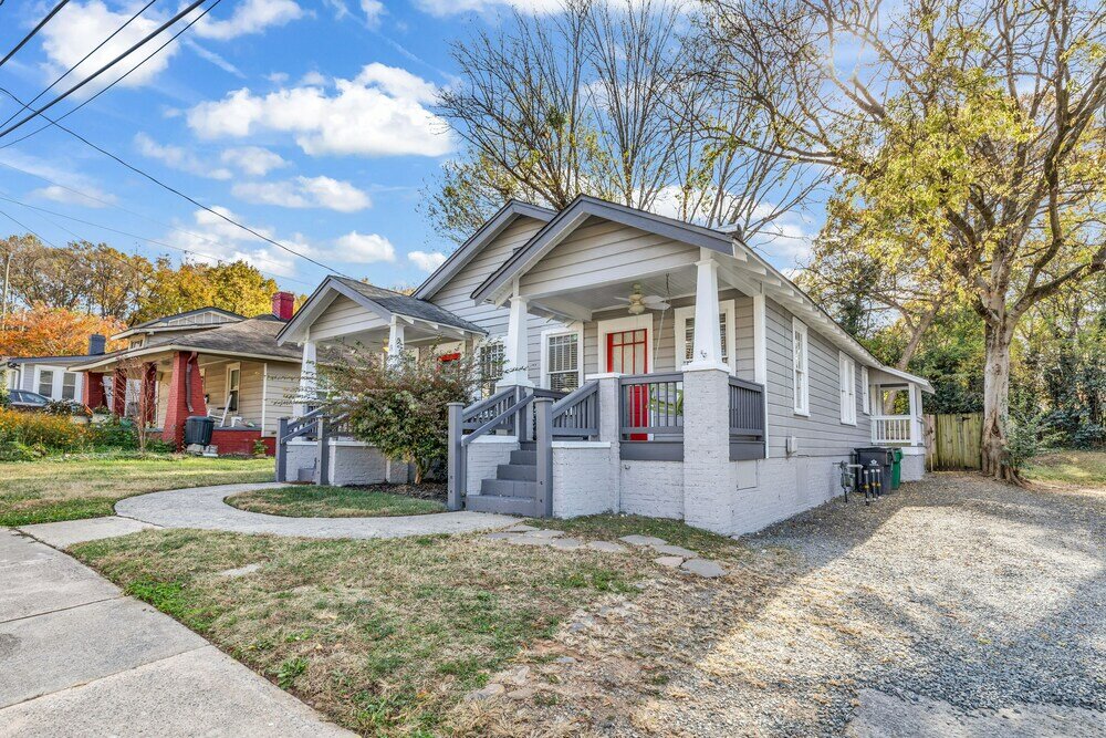 Фото Bright and Modern Close to Everything