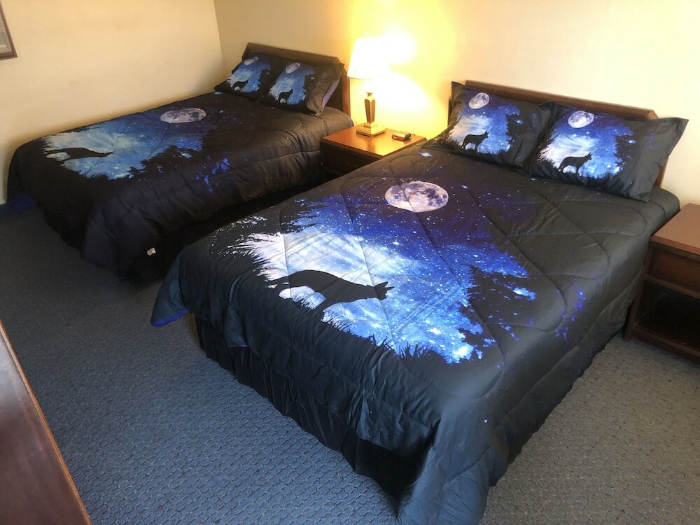 Фото Motel Boutique by Wolf Inn