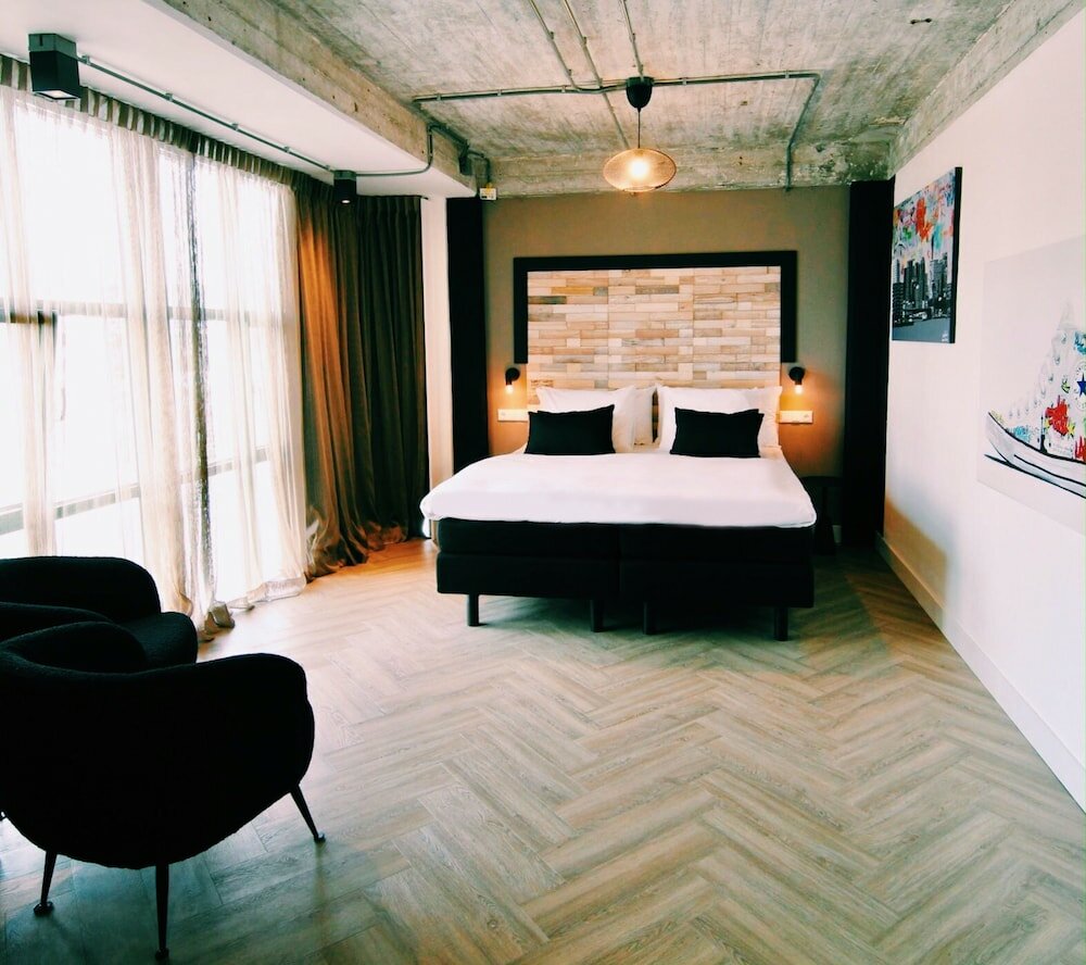 Фото Bed Bites & Business Hotel Rotterdam