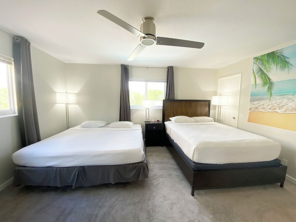 Фото Tarpon Harbor Vacation Rentals