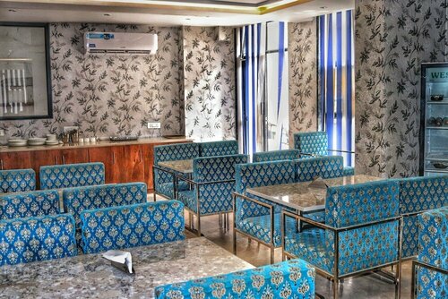 Hotel Emblem Suites
