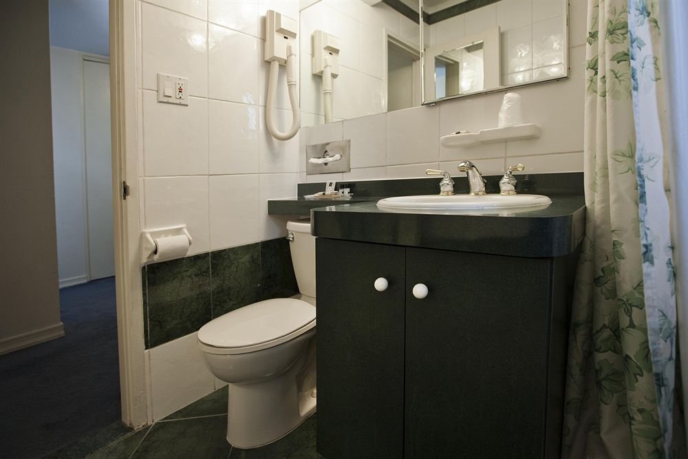 Фото Murray Hill East Suites