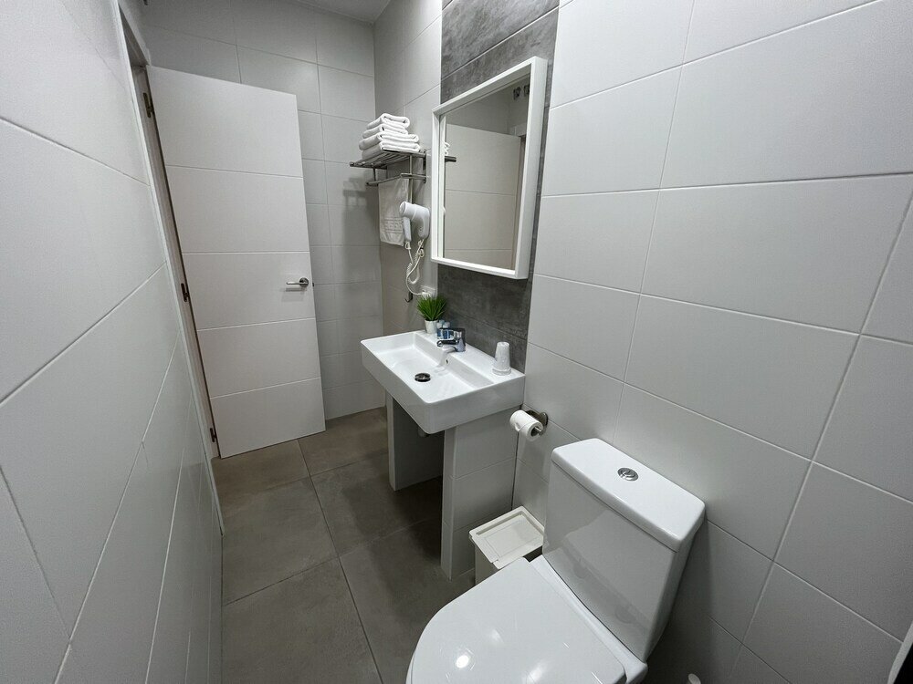 Фото Dori Rooms Hostal