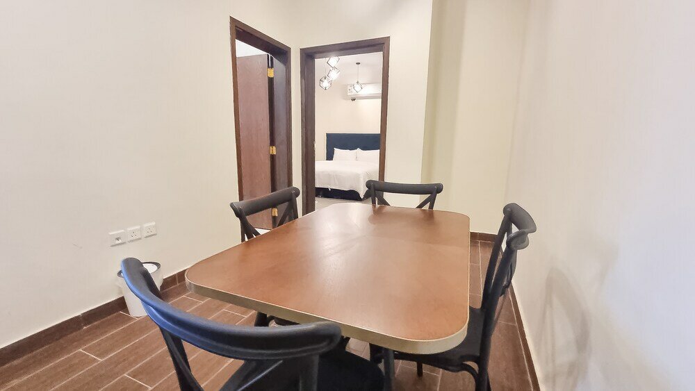 Фото Hometel Alfaysaliyah