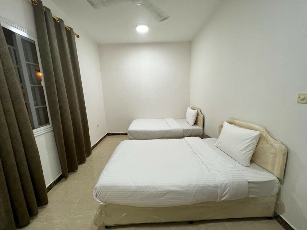 Фото Al Homur Building