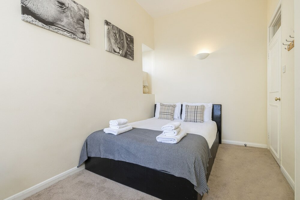 Фото Altido Charming 1 Bed Flat, Sleeps 4