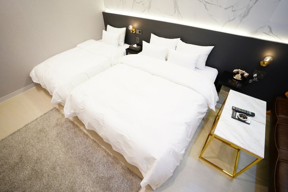 Фото Saturn Hotel