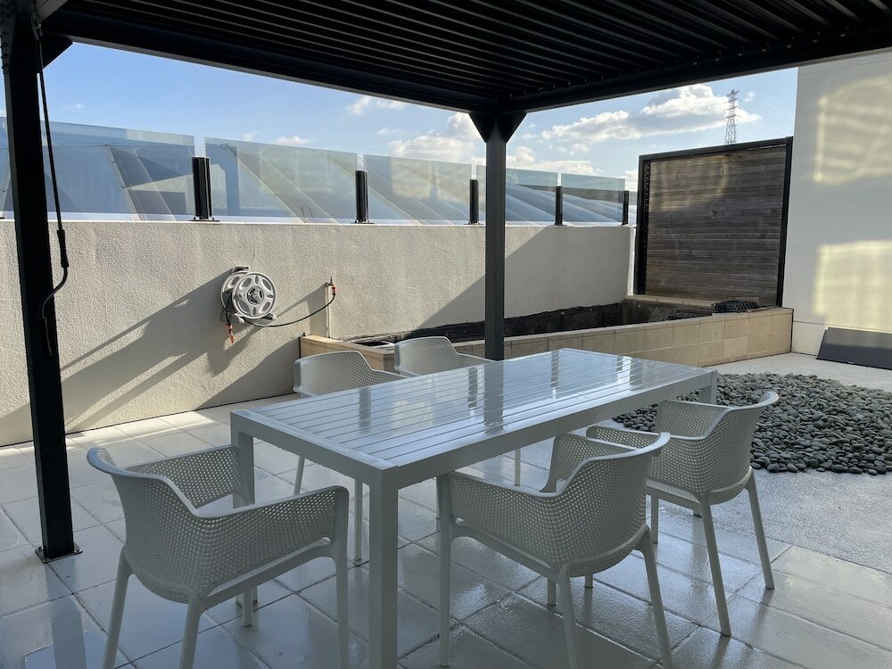 Фото Luxury Penthouse Above the Shopping Town