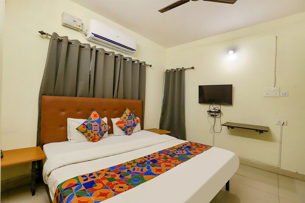 Фото Fabexpress Ocsa Inn