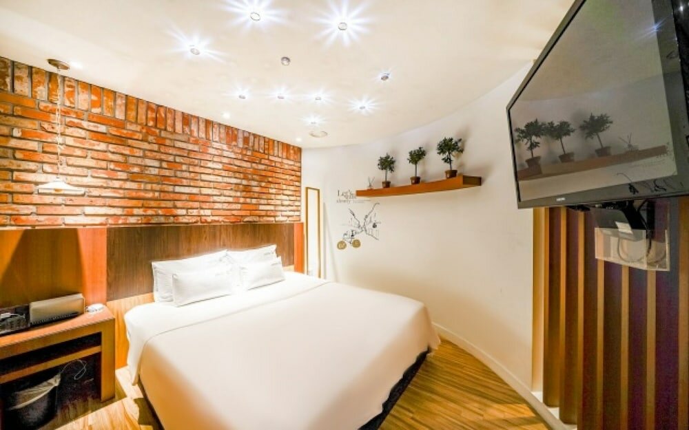 Фото Busan Hadan E Palace Hotel