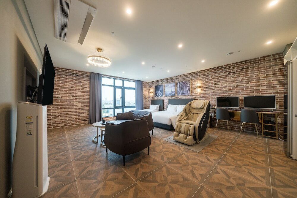 Фото Hotel Four Star