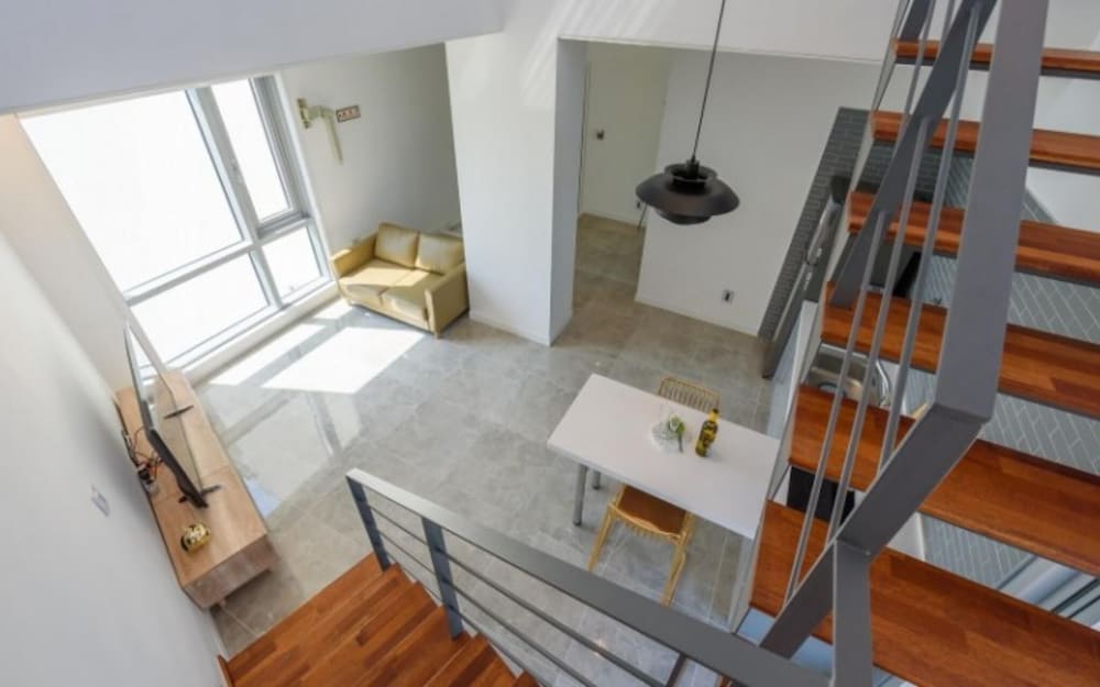 Фото Yeosu Grida Resort Pension