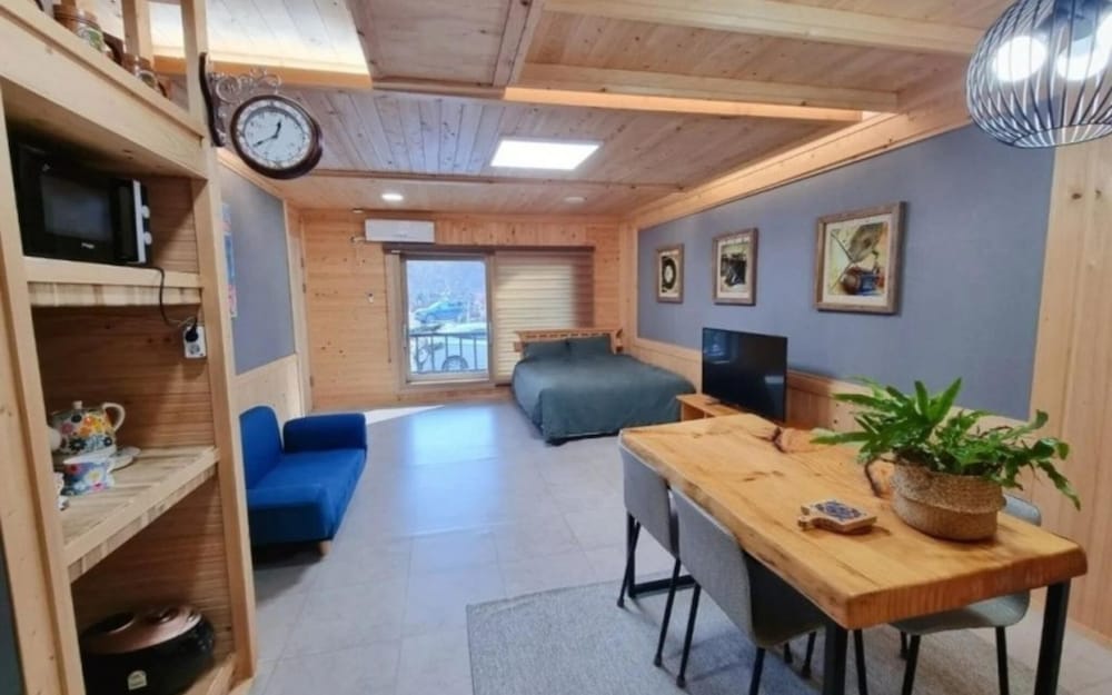 Фото Jeongseon Solmi Pension