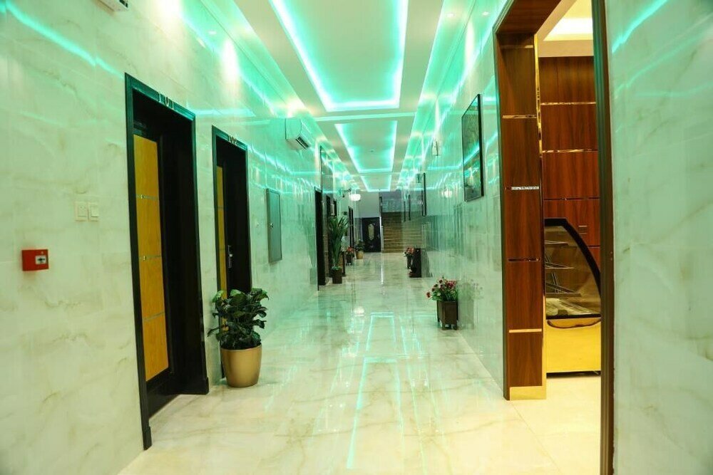 Фото Golden Rest Hotel