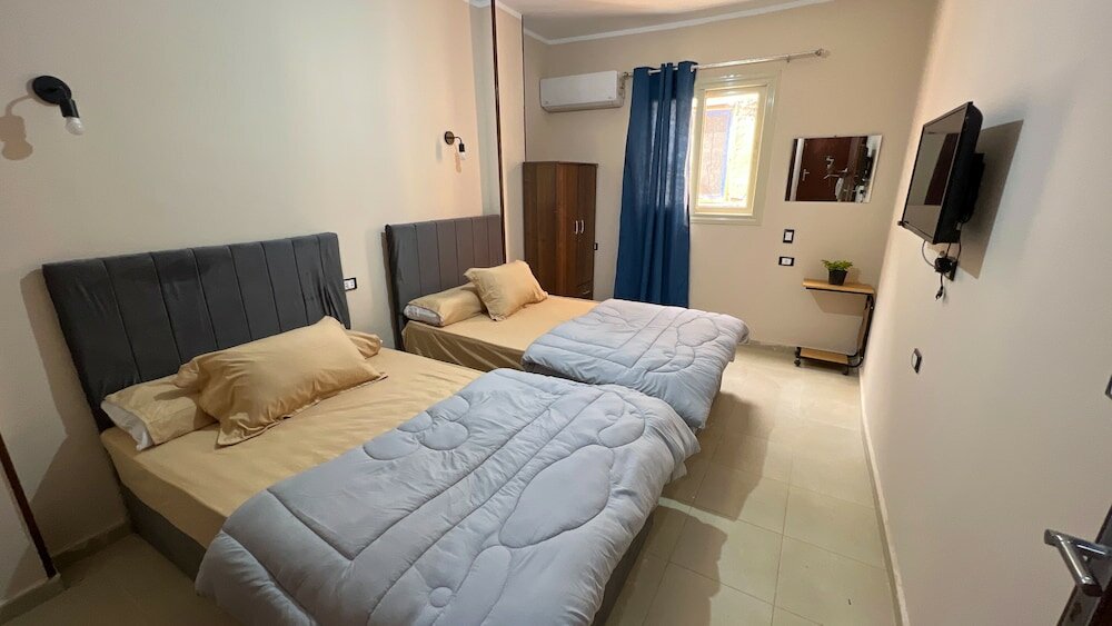 Фото Pyramids Road Guest House