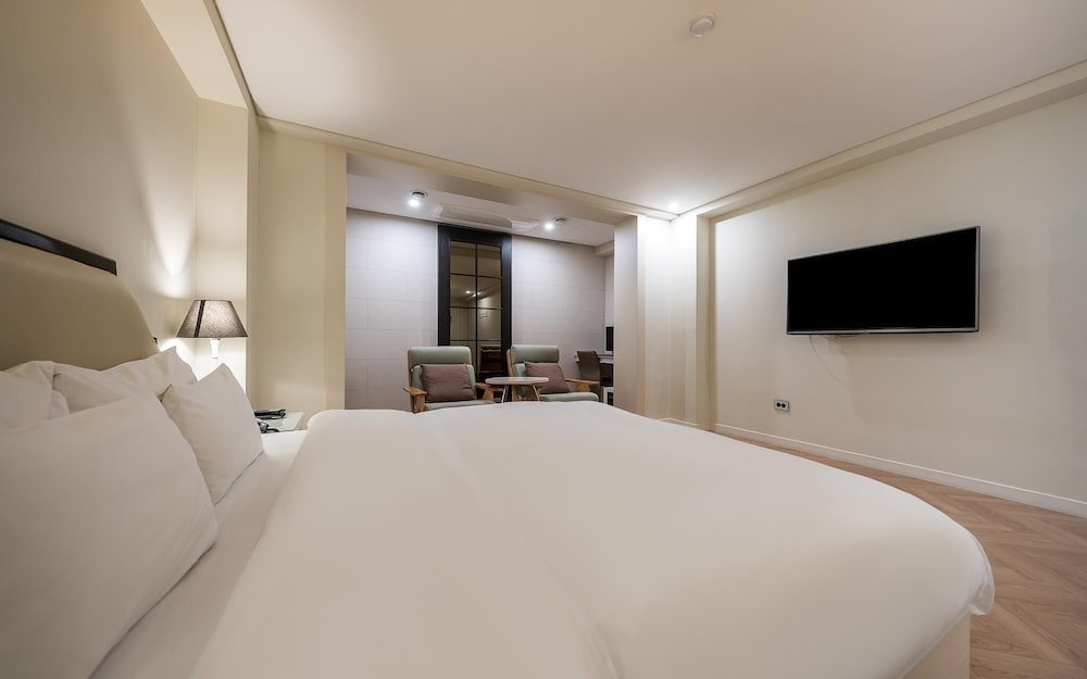 Фото Yongin Singal Meriel