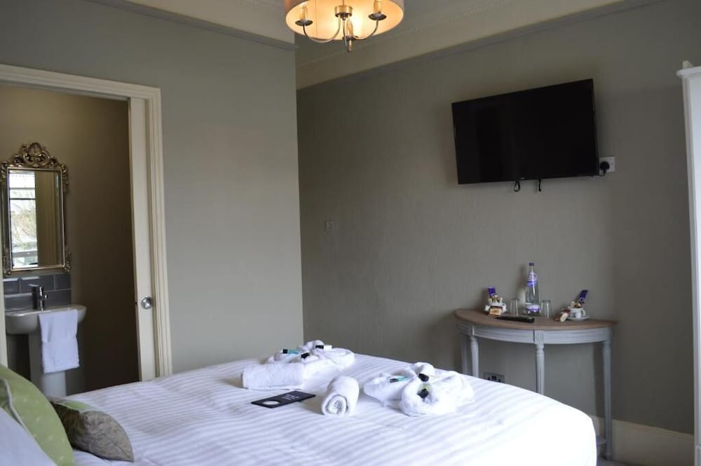 Фото The Crown Pub & Guesthouse