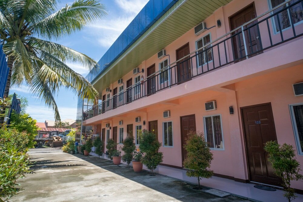 Фото отеля 2