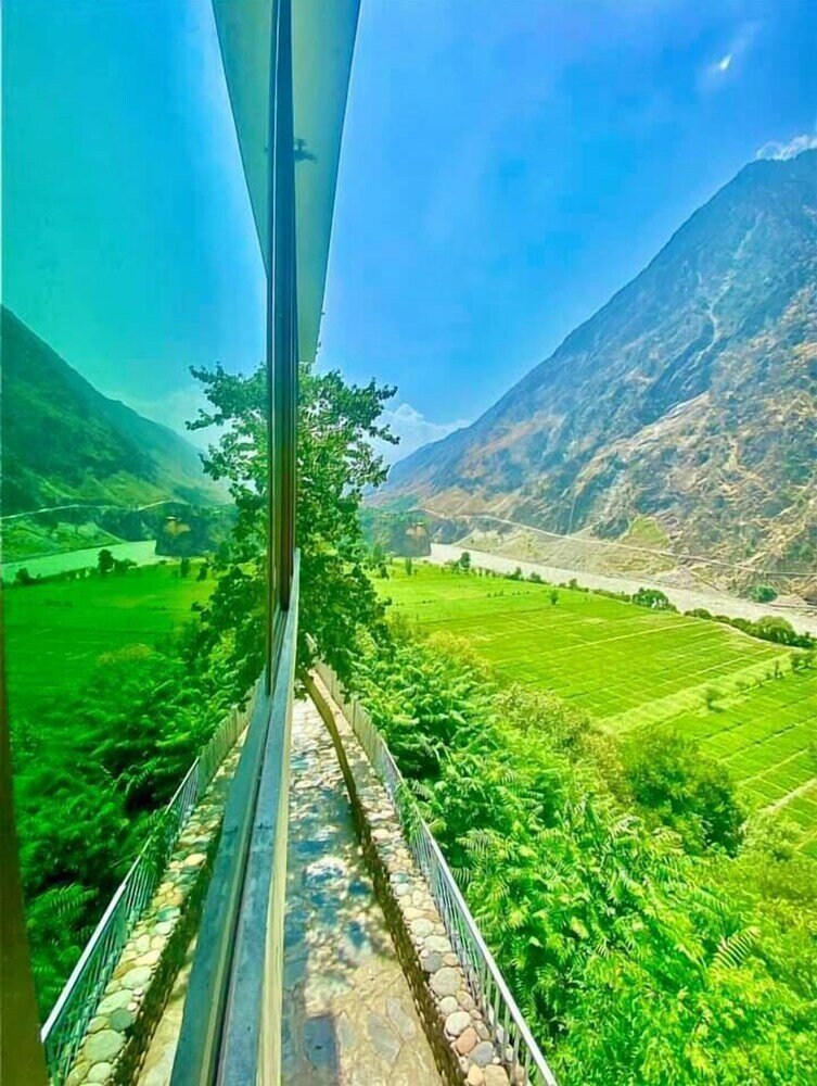 Фото Gahirat Castle