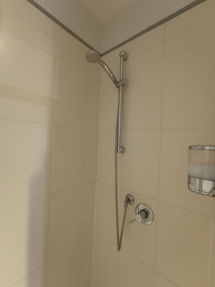 Фото Romalive Hotel