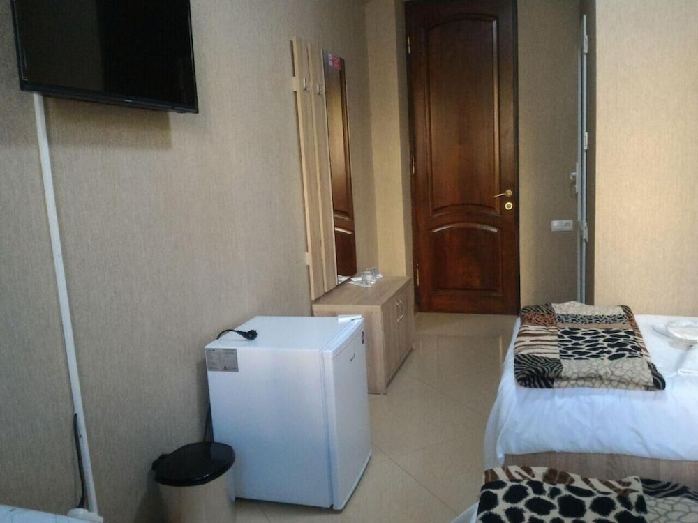 Фото 7 Star Hotel