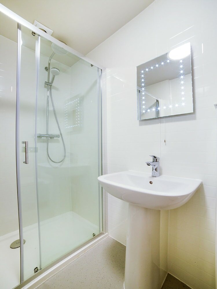 Фото Oyo Townhouse Apollo, Hyde Park