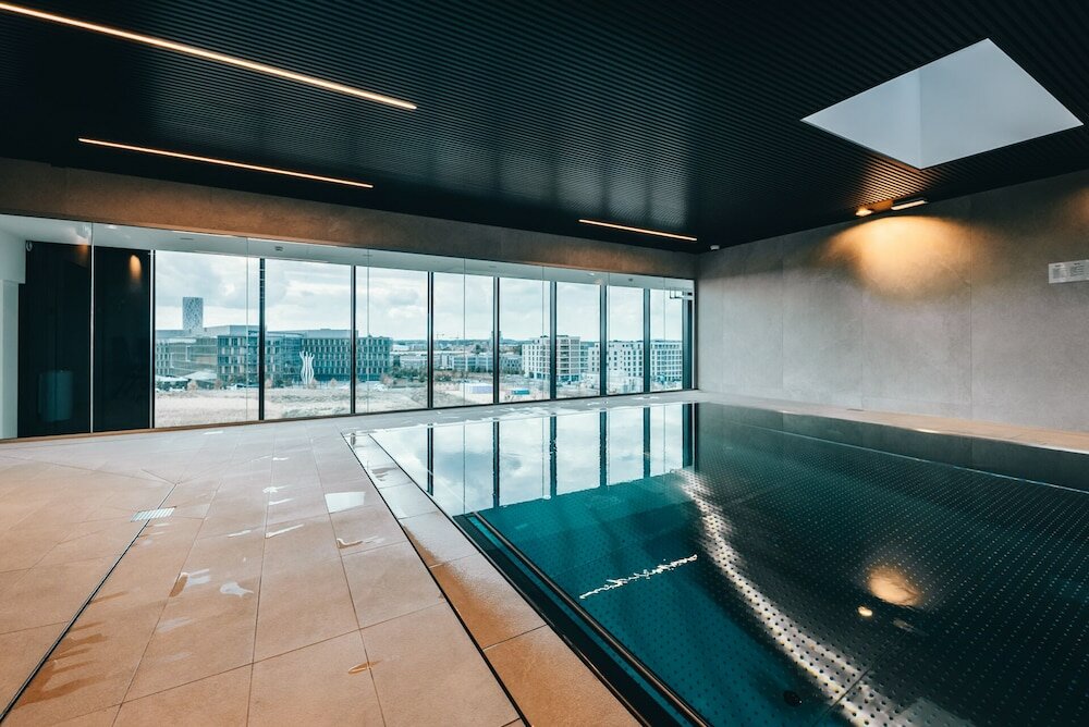 Фото Modern&Spacious Apt with Gym&Pool Id235