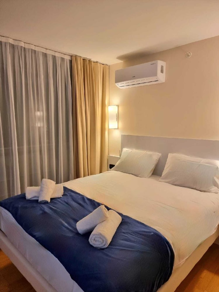 Фото Orbi Hotel Apartments