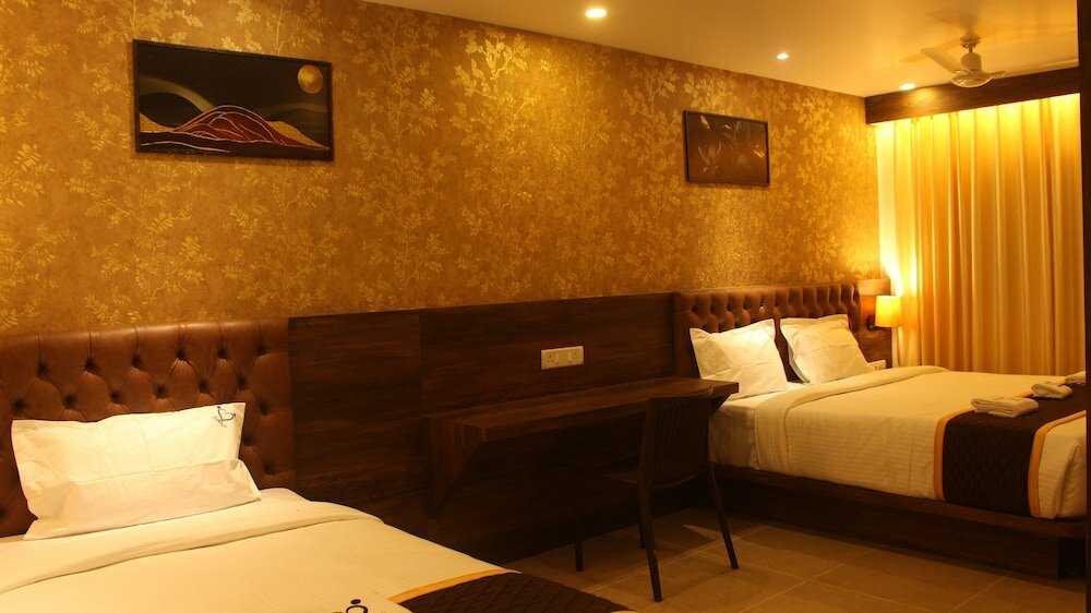 Фото Hotel Idhaya