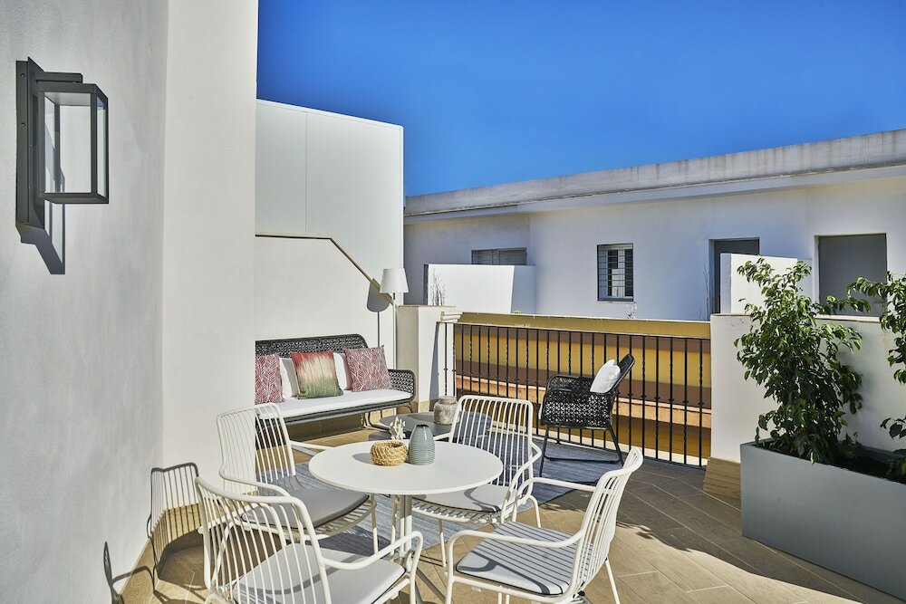 Фото Vincci Molviedro Suites Apartments