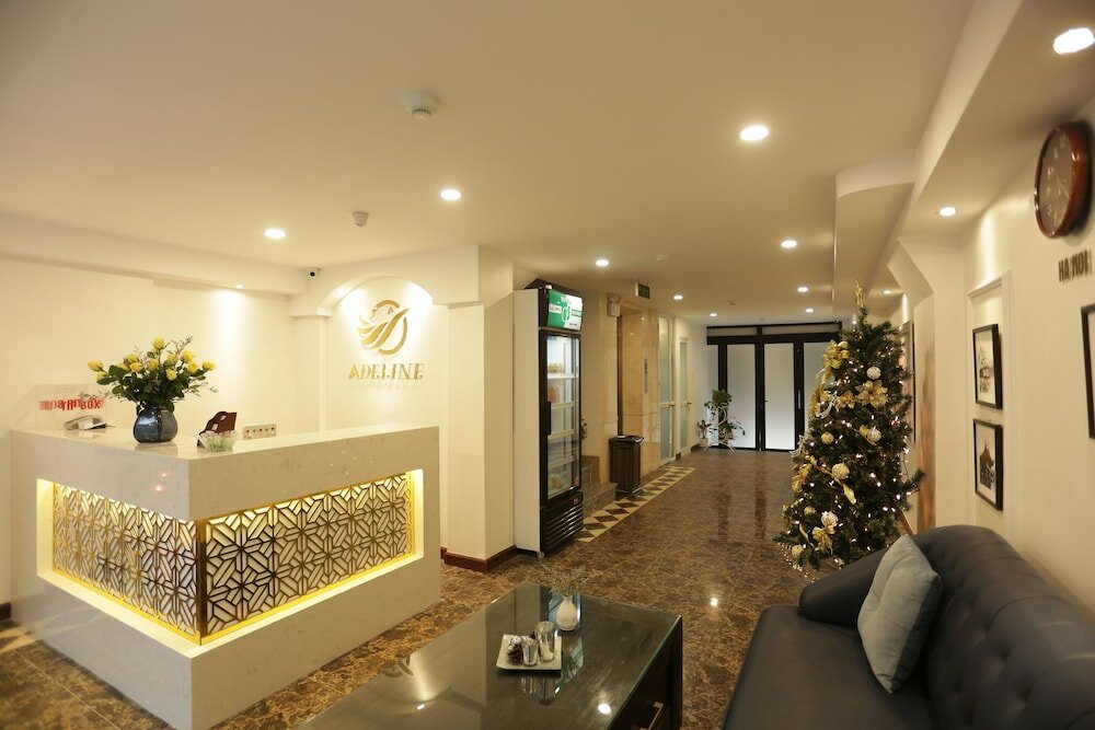 Фото Adeline Hotel