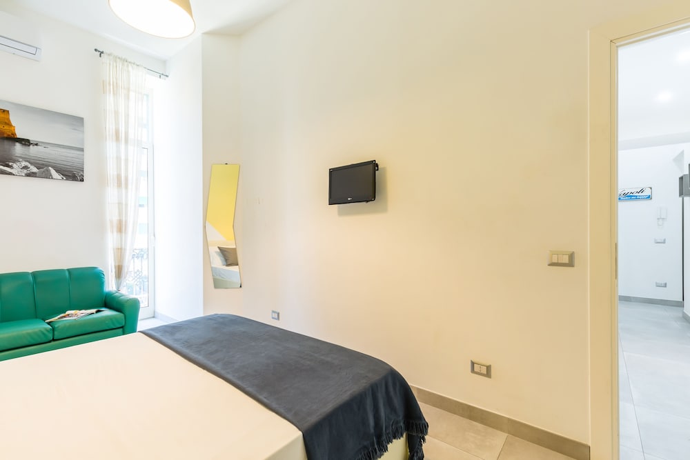 Фото Foria 49 Apartments