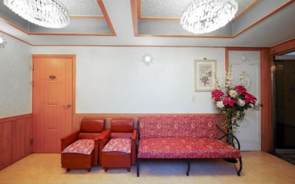 Фото Yeosu Expo Pension Hotel