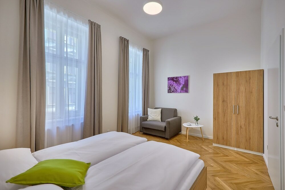 Фото DownTown Suites Rubesova