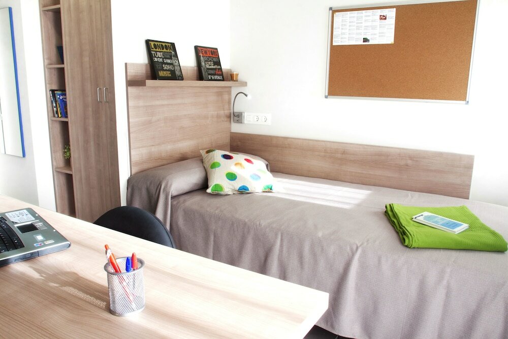 Фото Colegio Mayor La Concepción - Campus Accommodation