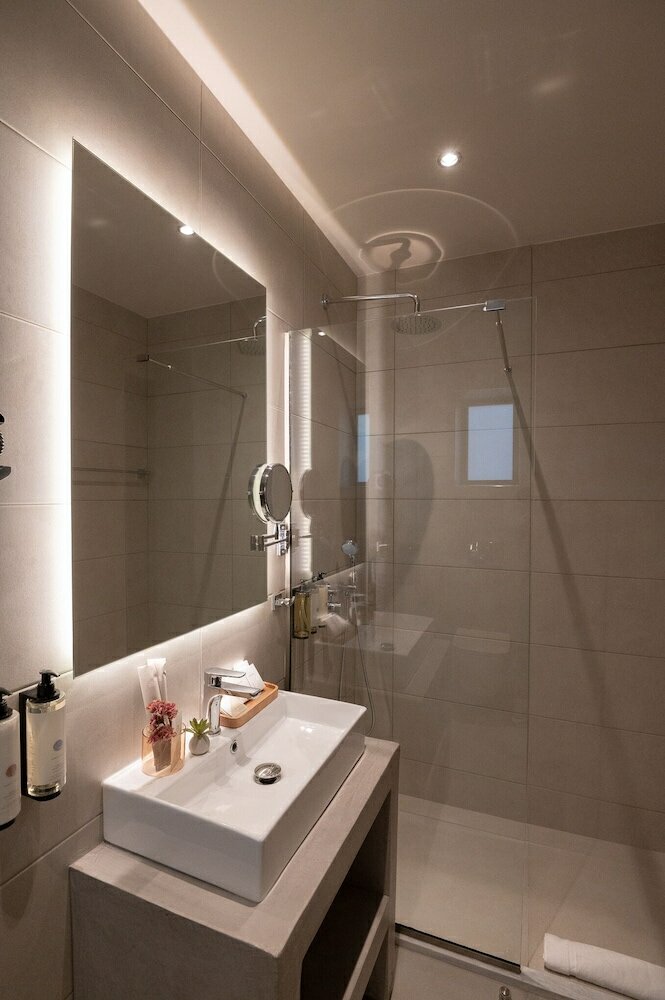 Фото Ira City Hotel