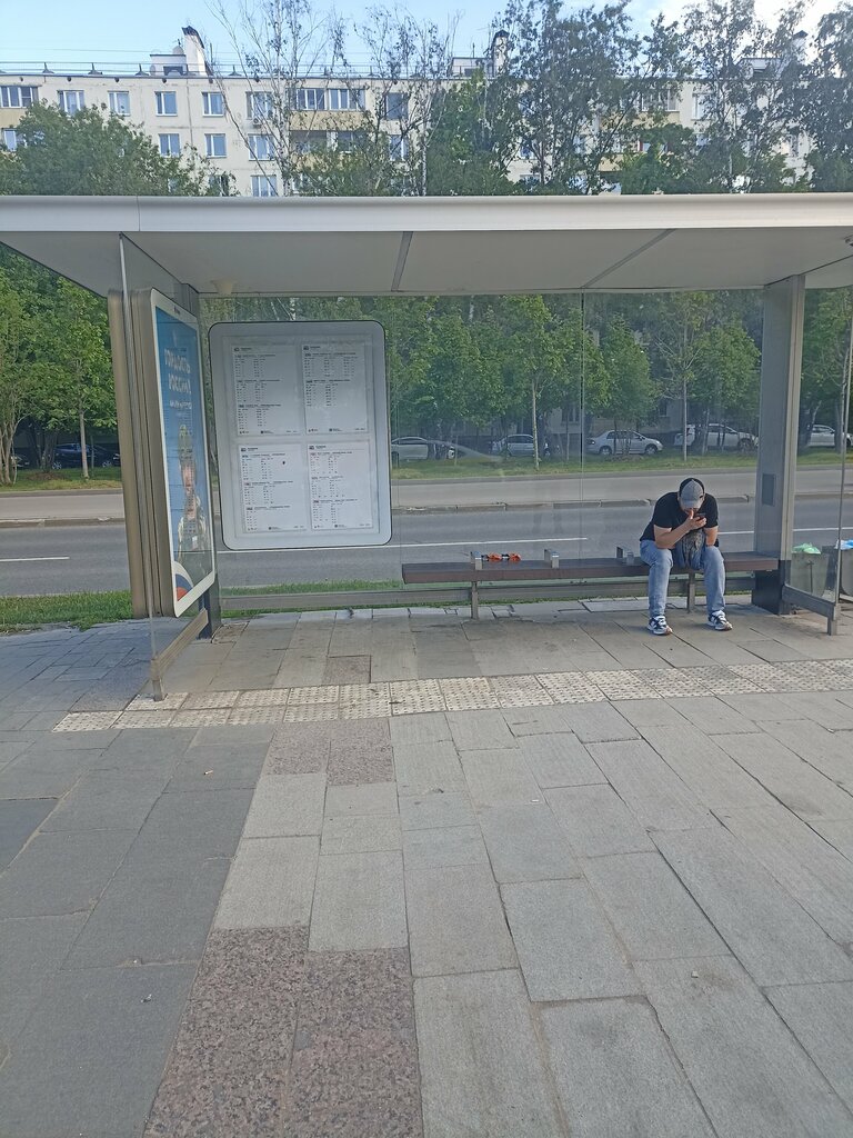 Остановка общественного транспорта Калошино, Москва, фото