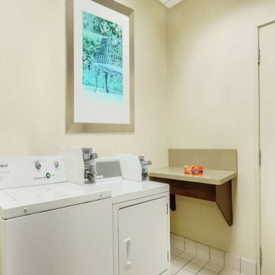 Фото Hilton Garden Inn Dallas/Duncanville