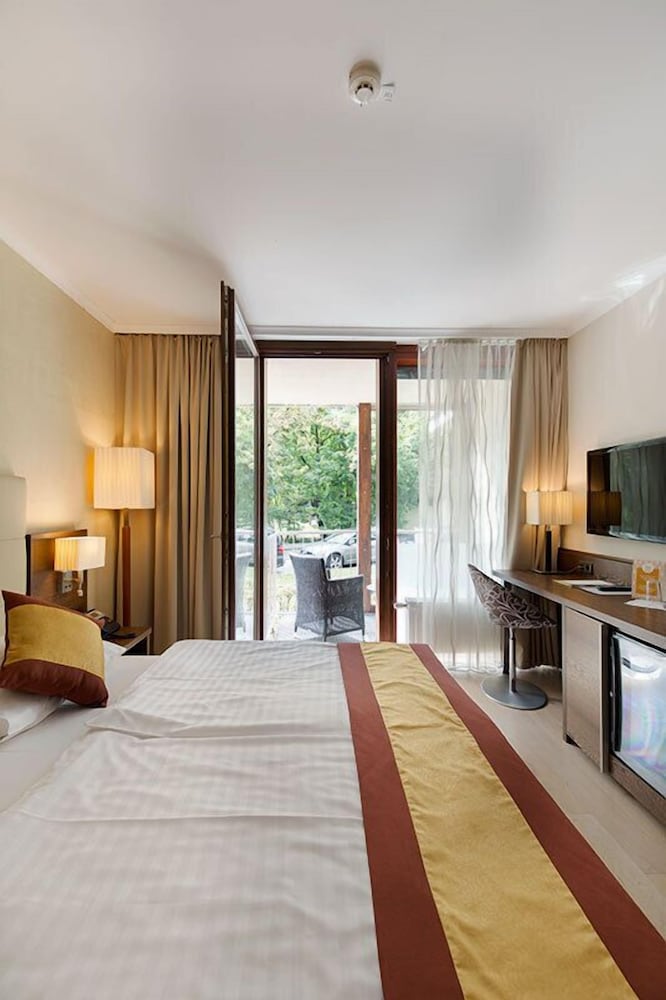 Фото Hotel Sacher Baden