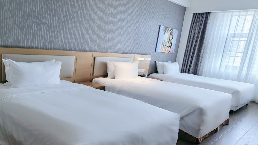 Фото Holiday Inn Express Chengdu Huanhuaxi, an Ihg Hotel