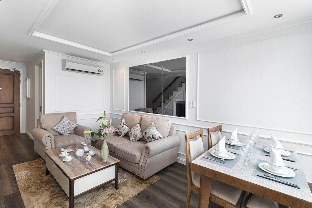 Фото City by night Ben Thanh Apartments