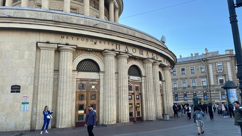 Площадь Восстания (Санкт-Петербург, площадь Восстания, 2), станция метро в Санкт‑Петербурге