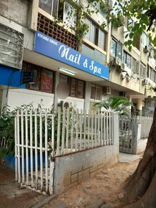 Viviana unhas (Luanda Province, Municipality of Luanda, Chaba), spa