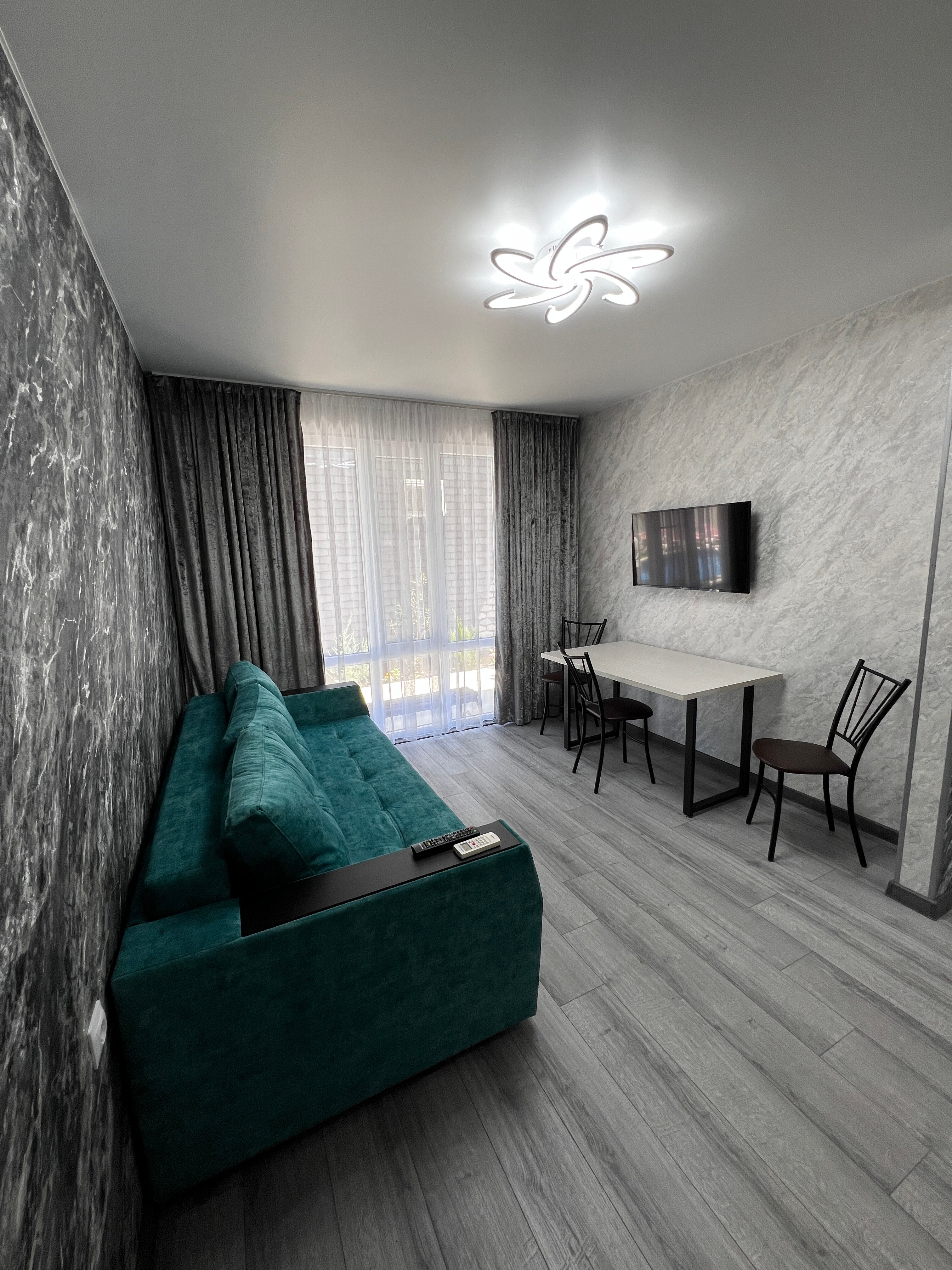 Фото Конфетти