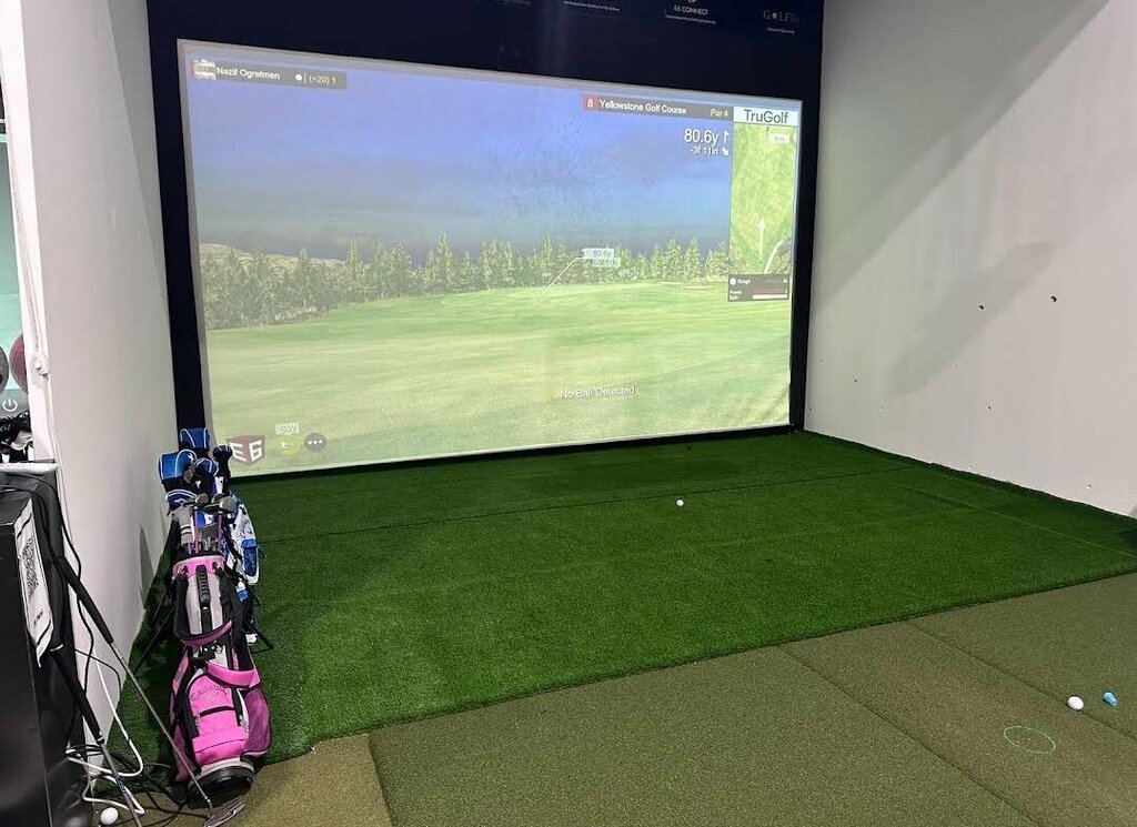 Sports and entertainment center GolfR's Cave, Dubai, photo