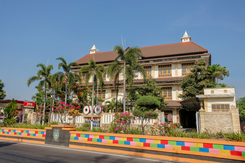 Гостиница Super Oyo 1803 Hotel Sarangan Permai