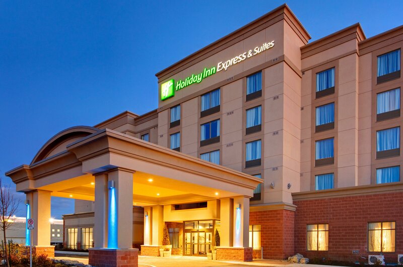 Гостиница Newmarket Hotel & Suites в Ньюмаркете
