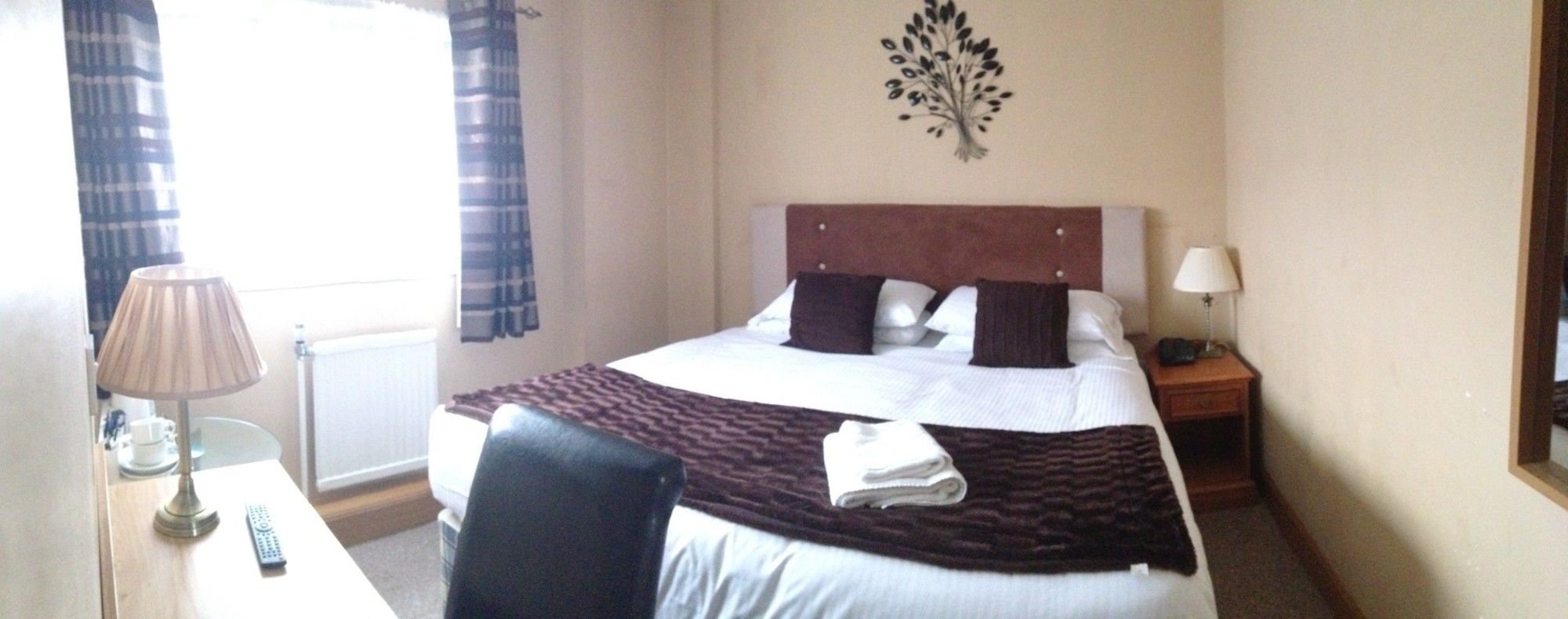 Фото Caledonia Hotel