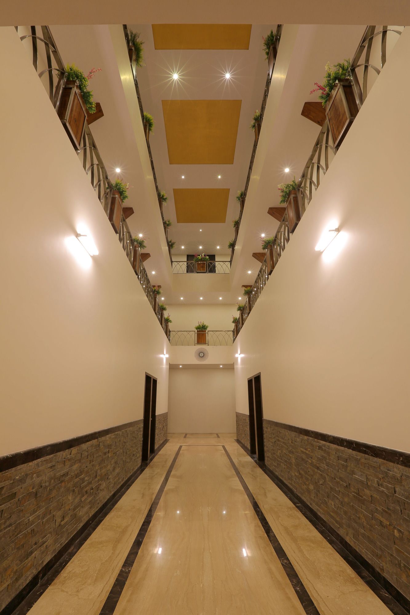 Фото Hotel Samrat