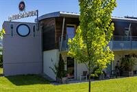 Гостиница The Originals Boutique, Hôtel Le Cap, Gap Sud в Форкалькье